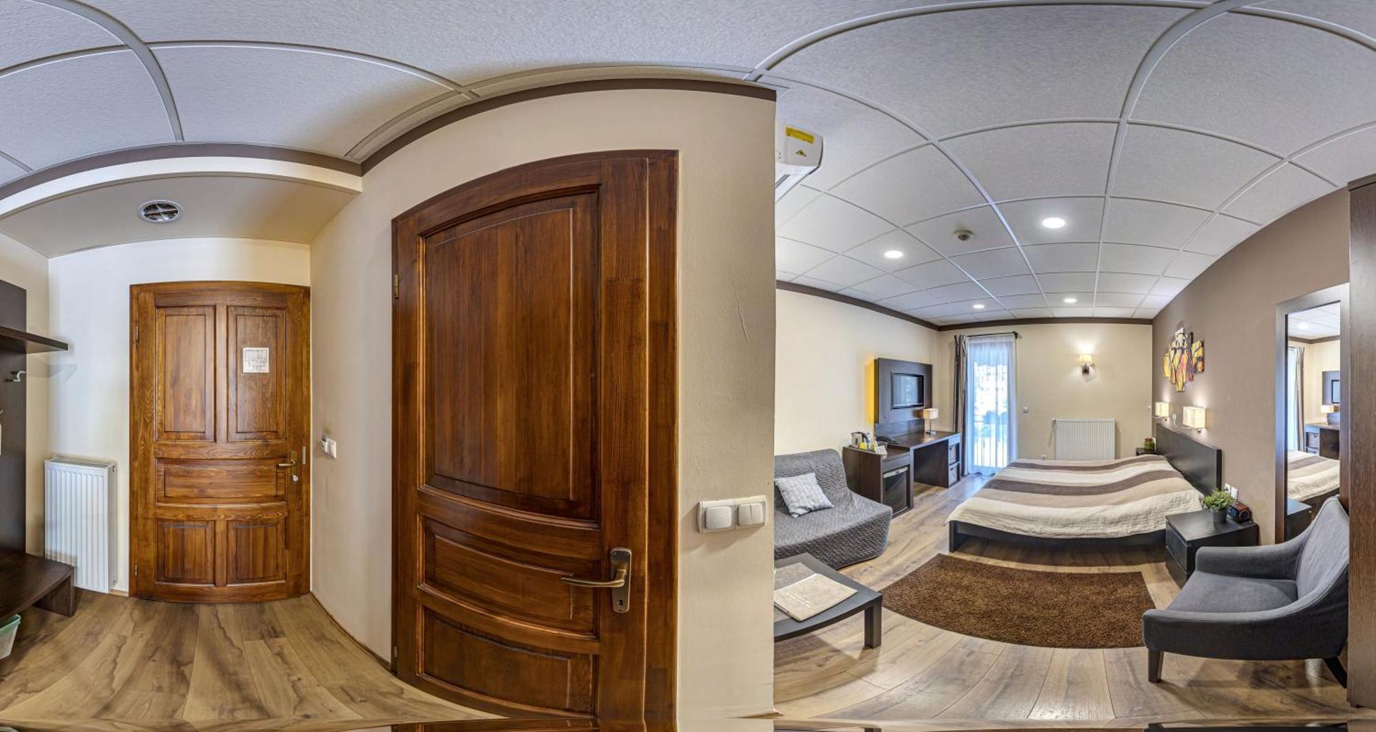 Napraforgo Wellness Haz Es Panzio Bed & Breakfast Pecs Exterior photo