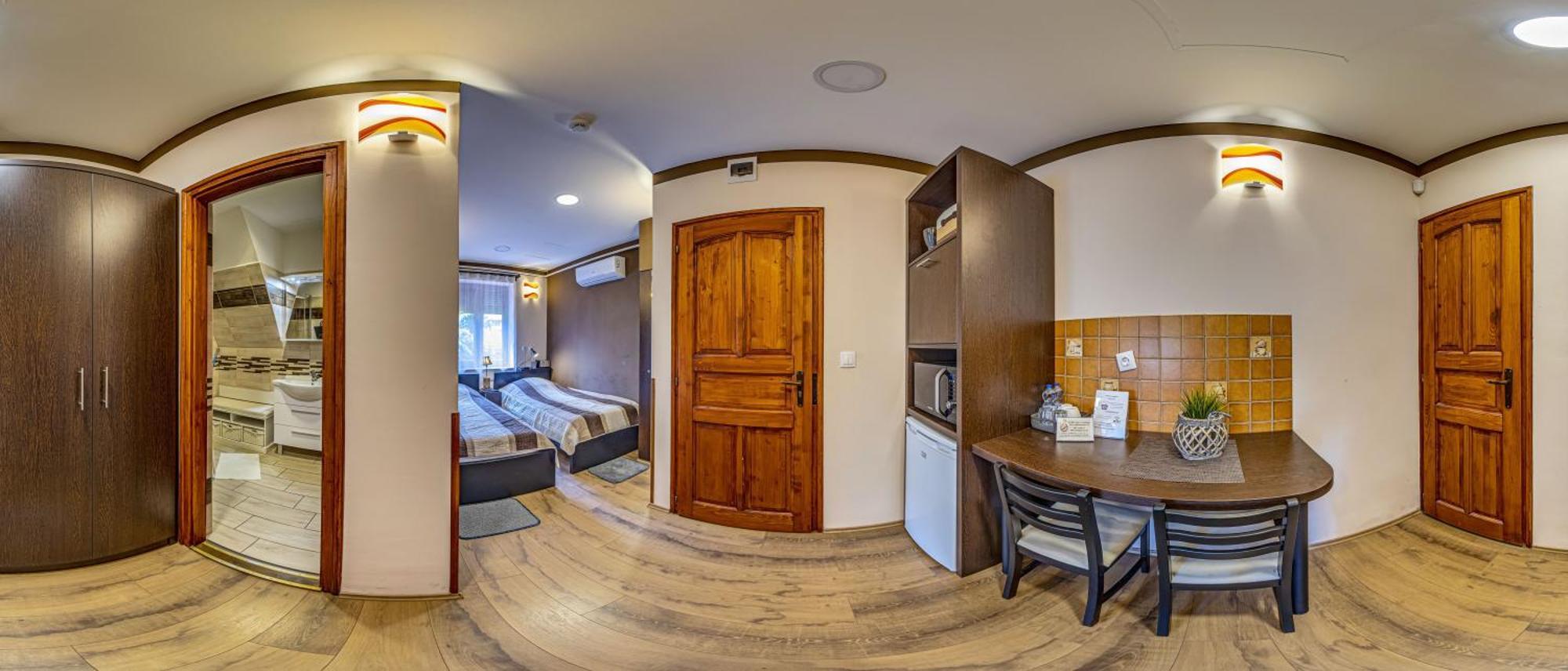 Napraforgo Wellness Haz Es Panzio Bed & Breakfast Pecs Exterior photo